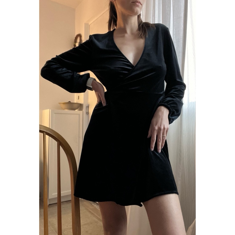 Zara Velvet Dress Womens Black Long Sleeve Wrap V Neck Skater Cocktail